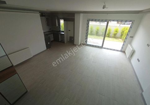 Kuşadası Ege Mahallesi Satılık 3+1 Bahçe Dubleksi Daire