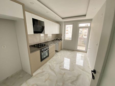 Varsak Karşıyakada Geniş Kullanışlı Lüx 2+1 Daireler