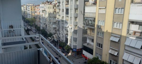 Atatürk Bulvarı Üzerinde Geniş 2+1 Daire Satılıktır