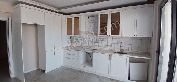 Güvenay - Çorum Kafeler Dr.ilhan Gürel Cad. Arkası 4+1 Satılık