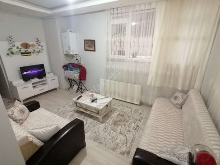 Efka'dan Yenibosna Merkez Camiisine Yakın Satılık 1+1 Bahçe Kat Daire