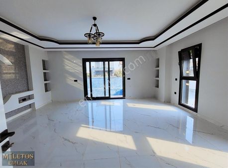 Dıdım De Satılık Müstakil 4 + 1 Havuzlu Vılla