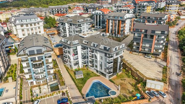 Alanya Oba 1+1 55m2 Eşyalı Full Aktiviteli Kompleks İçerisinde Daire!!