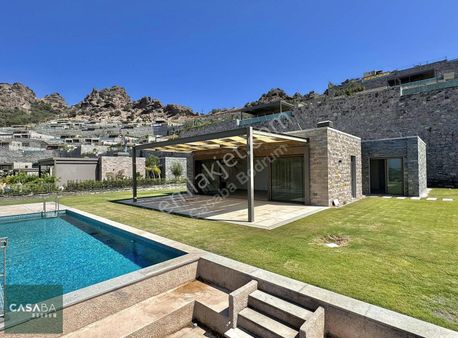 Seba Taş Evler 3. Etap Satılık 4+1 Tek Kat Özel Plaj