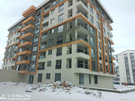 Yıldızkentte Satılık 3+1 Sıfır Lüks Fırsat Daire