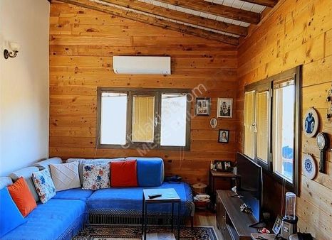 Menderes Ataköy'de Satılık Tek Tapu Meşe Emlak'tan