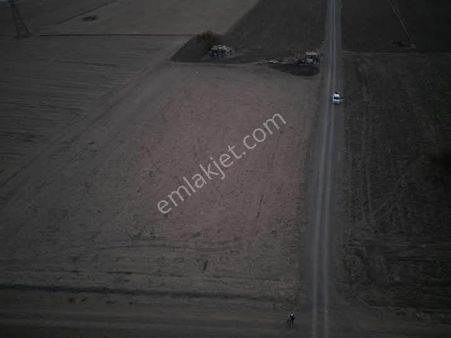 Denizli Acıpayam Galericiler Sitesi Arkasında 5.500 M2 Tarlamiz Satılıktır