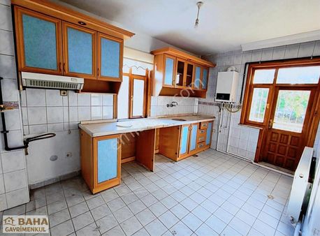 Baha'dan Beyşehir Gölü Manzaralı 4 Katlı Hesaplı Apartman