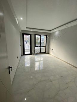 Cumhuriyet Mahallesinde 2+1 Kapalı Otaparkı Asansörlü Daire