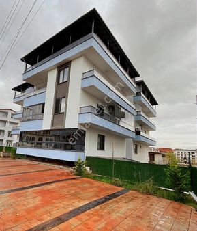 Eb. Banyolu Sıfır Satılık 3+1 Bahçe Kullanımlı Daire