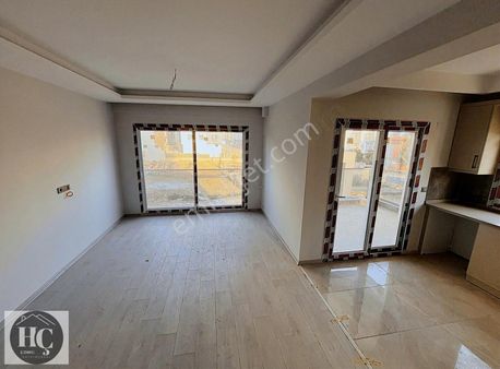 Erdemli Tömük'de Denize Yürüme Mesafesinde 2+1