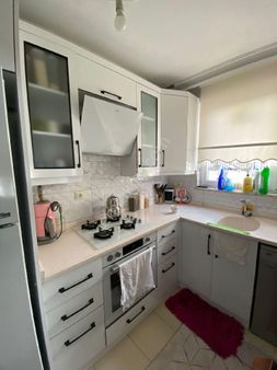 Şahincili Mahallesinde Vakıf İlköğretim Okulu Yanı Beton Çatı Katı