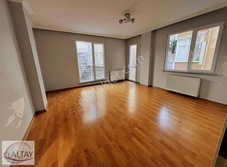 Kayışdağ Mah.y Tepe Ünv Karşısı Kat Ta Tek 3+1 125 M2 1 Kat