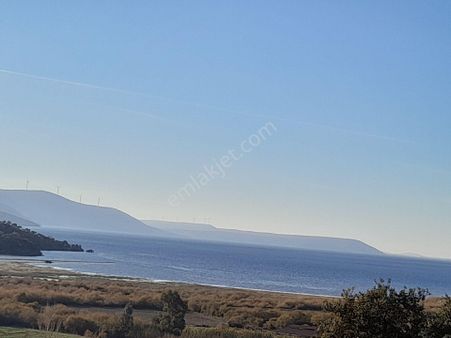 Milas Gölyaka Mah De Merkezde Kargı Ev Ahir Ve Avlusu