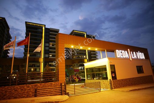Denizli Şemikler Deda Lâ Vida Sitesinde Sosyal İmkanları Olan Lüx Proje Dairesi