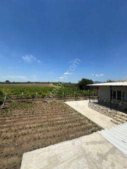 Manisa Şehzadeler Karayenice Mh De Satılık 6 Dönüm Bag + 2+1 Betonerme Ev