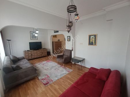 Fatih'in En Merkezi Konumunda, Bakımlı Ve Ferah, Çift Cepheli, 2+1, Yatırımlık Daire