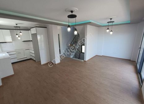 Taş Emlak'tan Sarımsaklı'da 6+1 Müstakil Villa