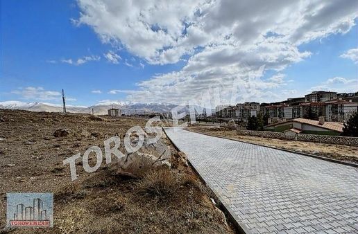 Toros Emlak'tan Kentsel Dönüşüm Satılık 600 M2 Arsa