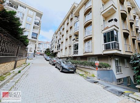 Eyüp Göktürk Otoparklı Jeneratörlü Binada 110 M2 2+1 Satılık