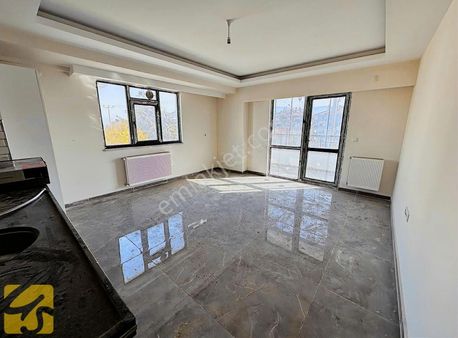 Kültür Mah.de Ara Kat Tabela Değeri Yüksek Kiralık 2+1 Daire