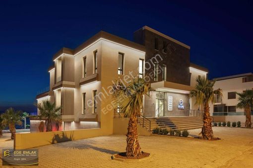Ege Emlaktan Denize Sıfır Emsalsiz Kiralık İşyeri
