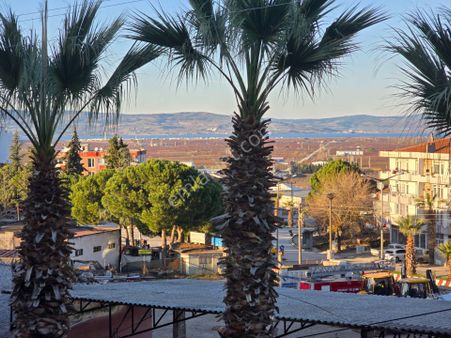 Han Emlak'tan Umurbey'de Deniz Manzaralı Satılık 2+1 Daire