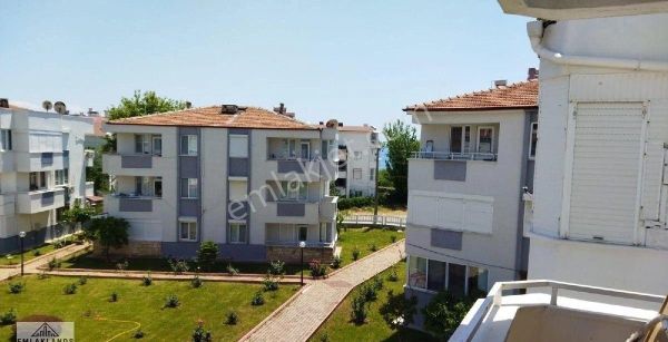 Narlıda Denize 50 M,dağ Ve Deniz Havasının Buluştuğu Noktada Satılık Daire.