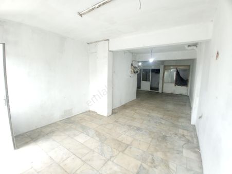 Zafer Yapı Gayrimenkul'den Kiralık Dükkan. Cebeci Mah. 90m2 Yüksek Girişli Sanayi Elektriği Mevcut