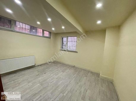 Acillll Sefaköy İnönü Mah Satılık2+1 Bahçe Katı %15 Hisseli