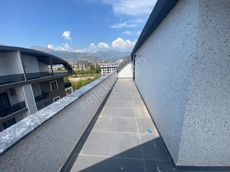 Alanya Oba 3+1 136m2 Eşyasız Aktiviteli Dubleks Daire !!