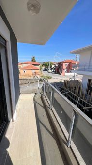 Bağarası Kazımdirik Mah. Satılık Geniş Bahçeli Zemin Kat Daire