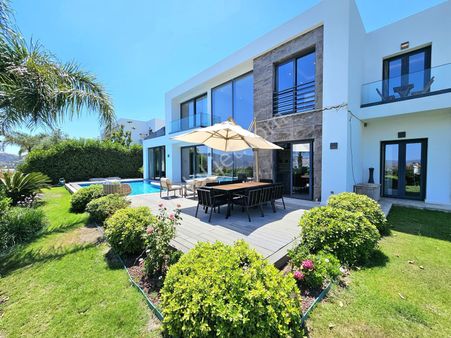 Bodrum Gündoğan'da Satılık Full Deniz Manzaralı 4+1 Villa
