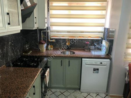 503 Cumhuriyet Mah De Satılık Doğalgazlı Masrafsız 3 Katlı Triplex