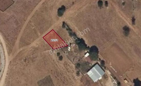 Beşkonak Köyünde Satılık Tarla