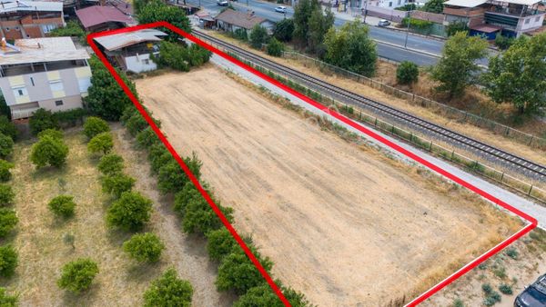 685 Güzelköy Mahallesinde Satılık 2.000 M² Arsa