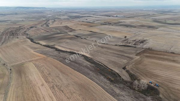 Ege Emlak'tan Turpçular Köyünde Anayola 3 Parsel Mesafede