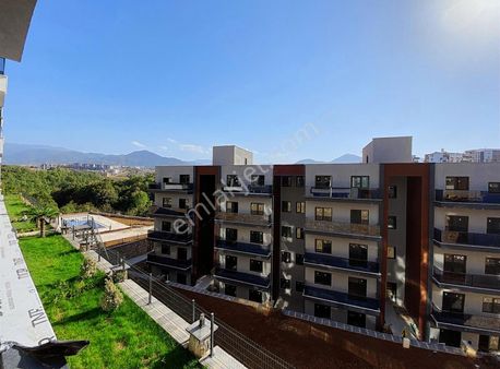 Site İçi Sıfır Bahçe Kullanımlı Satılık 3+1 Bahçe Dubleks