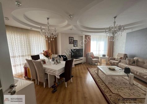 Ergünden Merkezde Sitede Havuzlu Vatan Cad. Üzeri Satılık 3+1 Daire