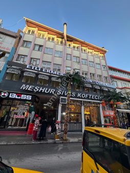 Asrın Emlak’tan Selçuk Pasajında Satılık 50 Mt Ofis-büro-dükkan