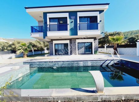 Akbük Merkezde Ful Deniz Manzaralı 3+1 Sıfır Muhteşem Villa