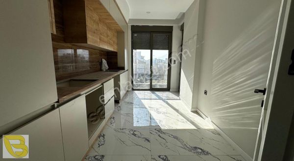 Bahçeyaka Mah.havuzlu Sitede 4+1 Dublex Daire