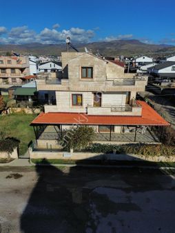 Mardin Sarı Kalker Taşıyla Yapılmış Lüks Villa