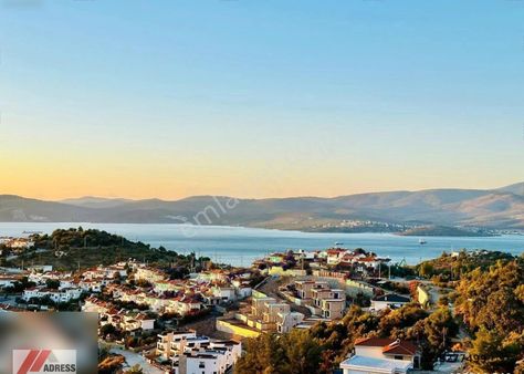 Bodrum Yanı Başında Olan Güllük Mah.satılık 5+1 Tripleks