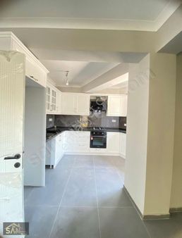 San Gayrimenkulden Satılık Ayrı Mutfaklı Büyük 3+1daire