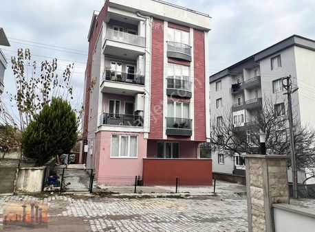 Assos Han Emlak'tan Çamlık Bölgesinde Satılık 2+1 Daire