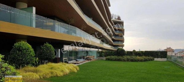 Zorlu Center Da Satılık Bahçe Alanı Mevcut Ofis