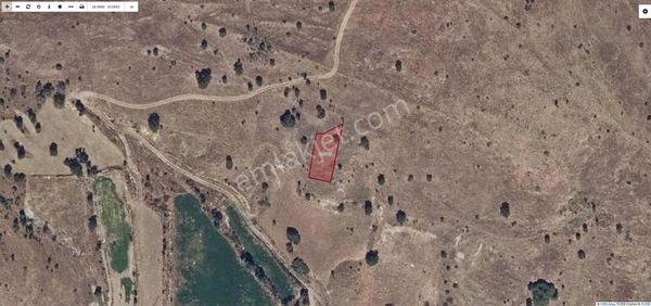 Afyon Üçok Emlaktan Değirmenayvalı Da Satılık 554m² Arsa