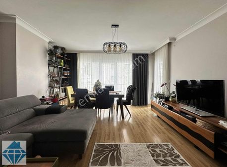 Maslak Ayazağa Kentorman Sitesinde 140 M2 2 Balkonlu Fırsat 3 +1