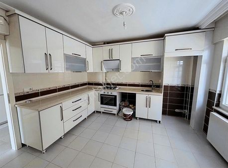 Net Gayrimenkul'den Şehitlik Mah. Emsalsiz Konumda Fırsat Daire